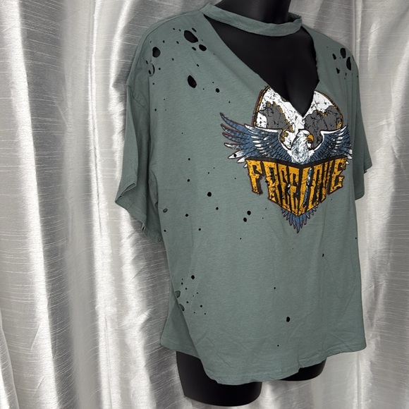 Iris Women’s 3X NWOT Distressed Graphic FREE LOVE Eagle Short Sleeve T Shirt - Picture 3 of 8